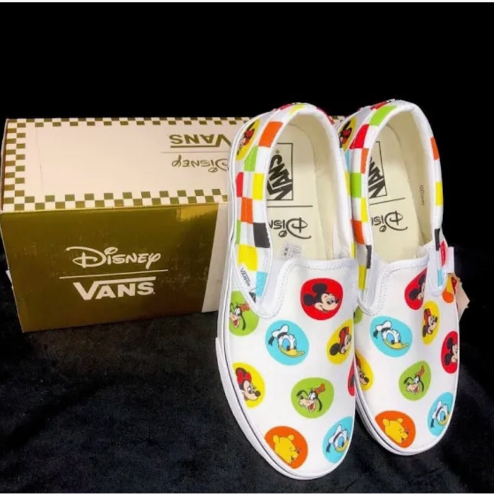 Vans x Disney World Slip-on 50th Anniversary Disney Character Button
